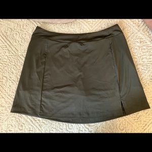 Lady Hagen Black Golf Skort - EUC - XL